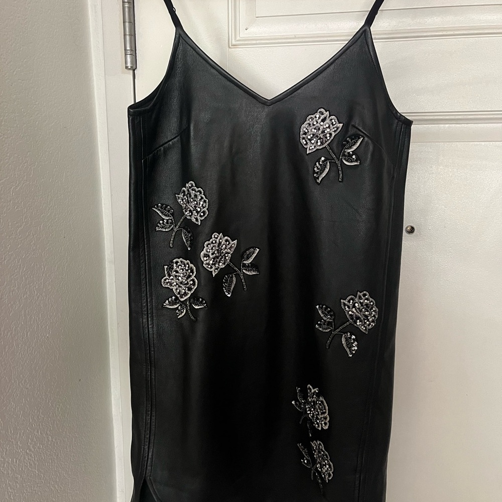 Nicole Miller black leather lined embroidered dress size Petite